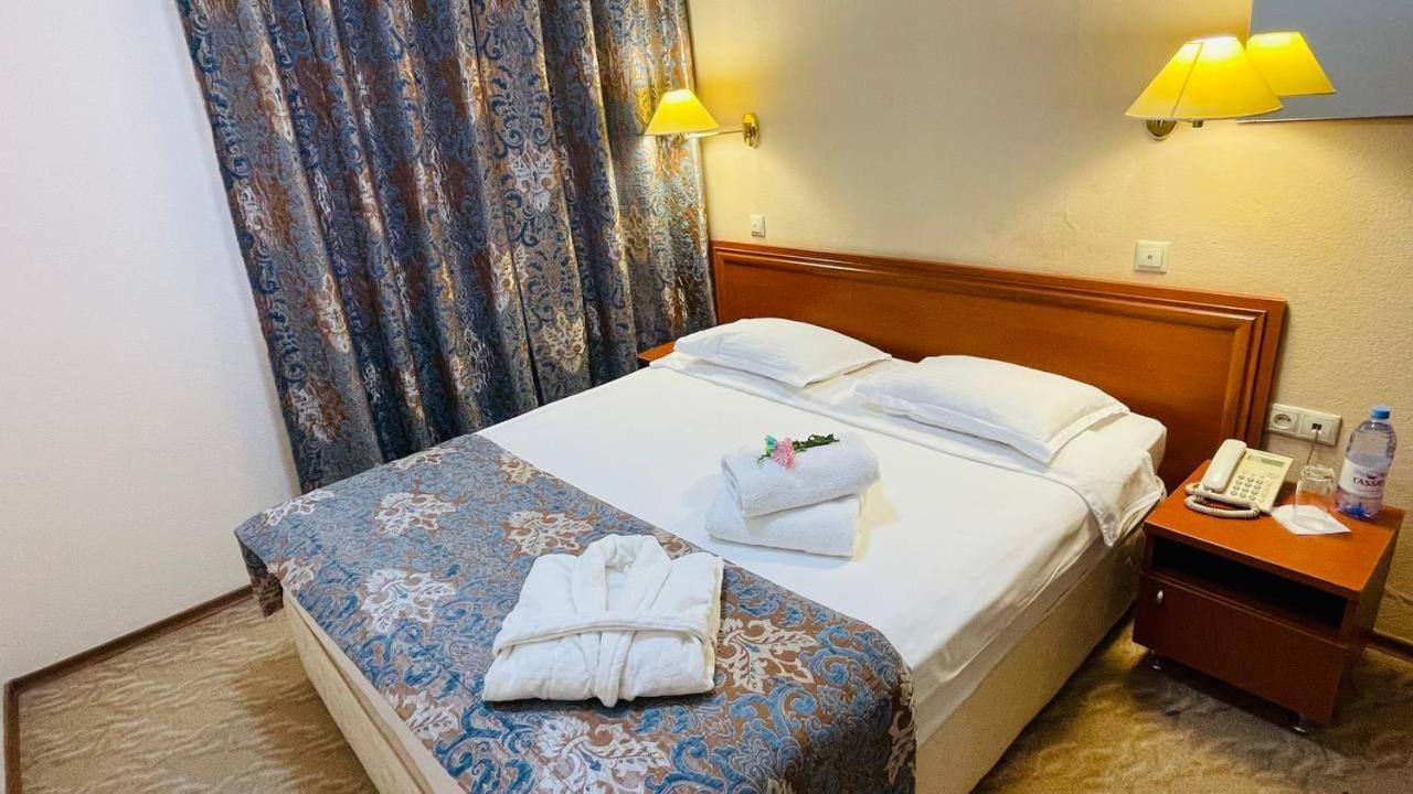Tengri Hotel Atyraū Eksteriør bilde