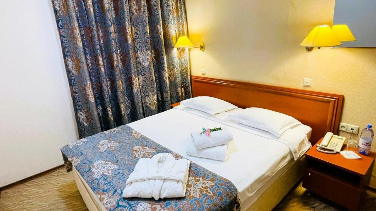 Tengri Hotel Atyraū Eksteriør bilde